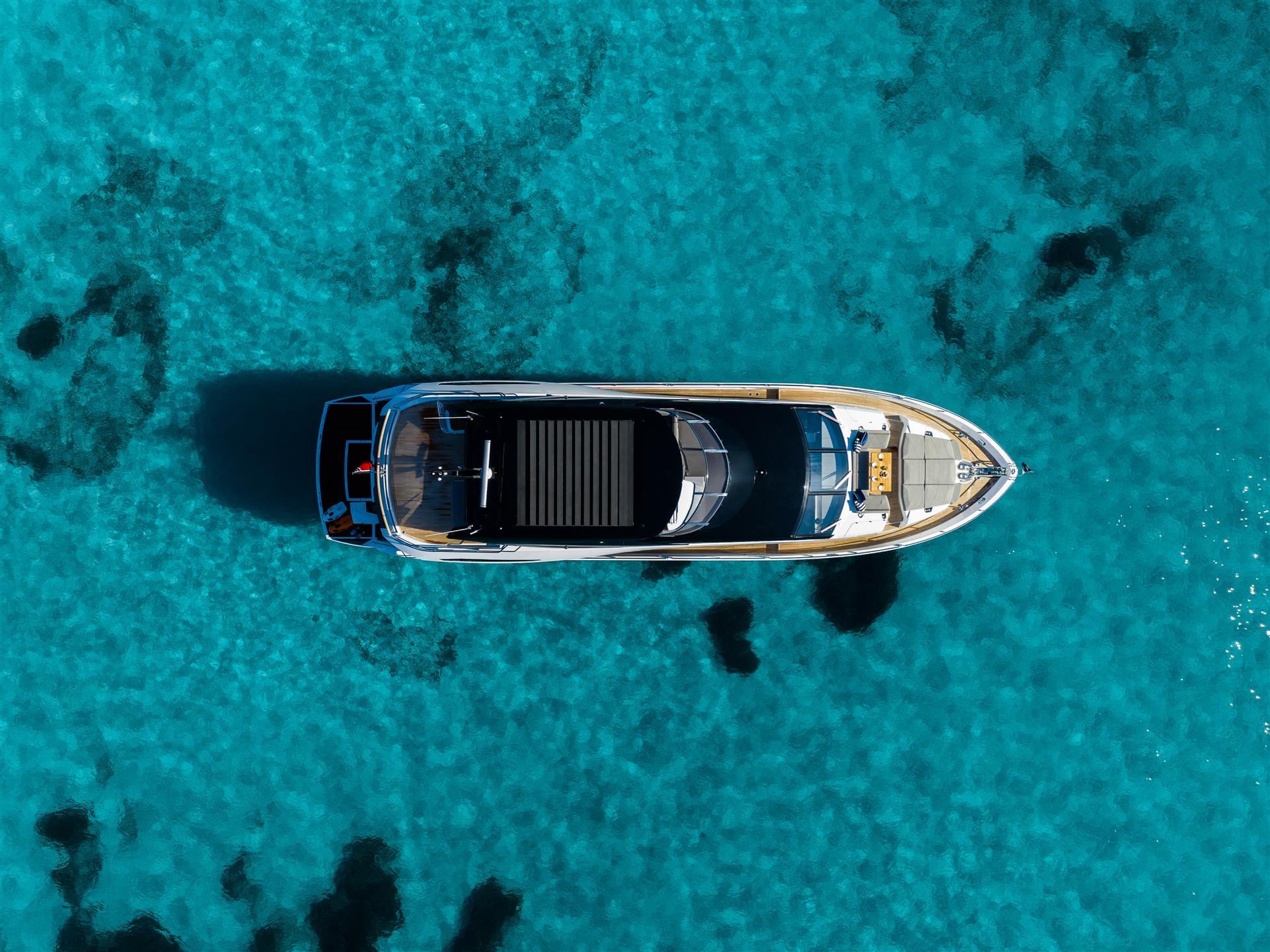 s__s 専用　jjj MAKTUK Yacht Club HIKARI 新品 Sunseeker | Sunseeker unveils new imagery and video of the